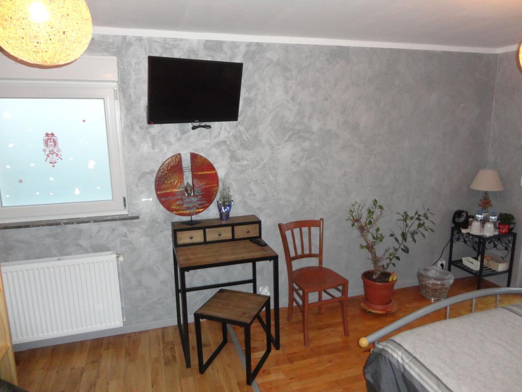 Chez Jpzen Nowicki Bed & Breakfast Freyming-Merlebach ห้อง รูปภาพ